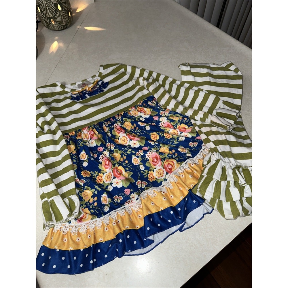 Ruffle Girl Boutique Girl Tunic Heart Top  & Ruffle Pants Size 4xl Outfit